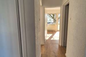 Attraktive 3-Zimmer Wohnung im 3. OG mit Balkon in Karlsruhe-Mühlburg – Nuittstr 2, 76185 Mühlburg, Karlsruhe – Vorschaubild 4