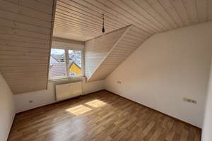 Helle 2-Zi Dachgeschosswohnung mit EBK – Die vollständige Adresse der Immobilie erhältst du vom Anbieter., 75181 Eutingen, Pforzheim – Vorschaubild 5