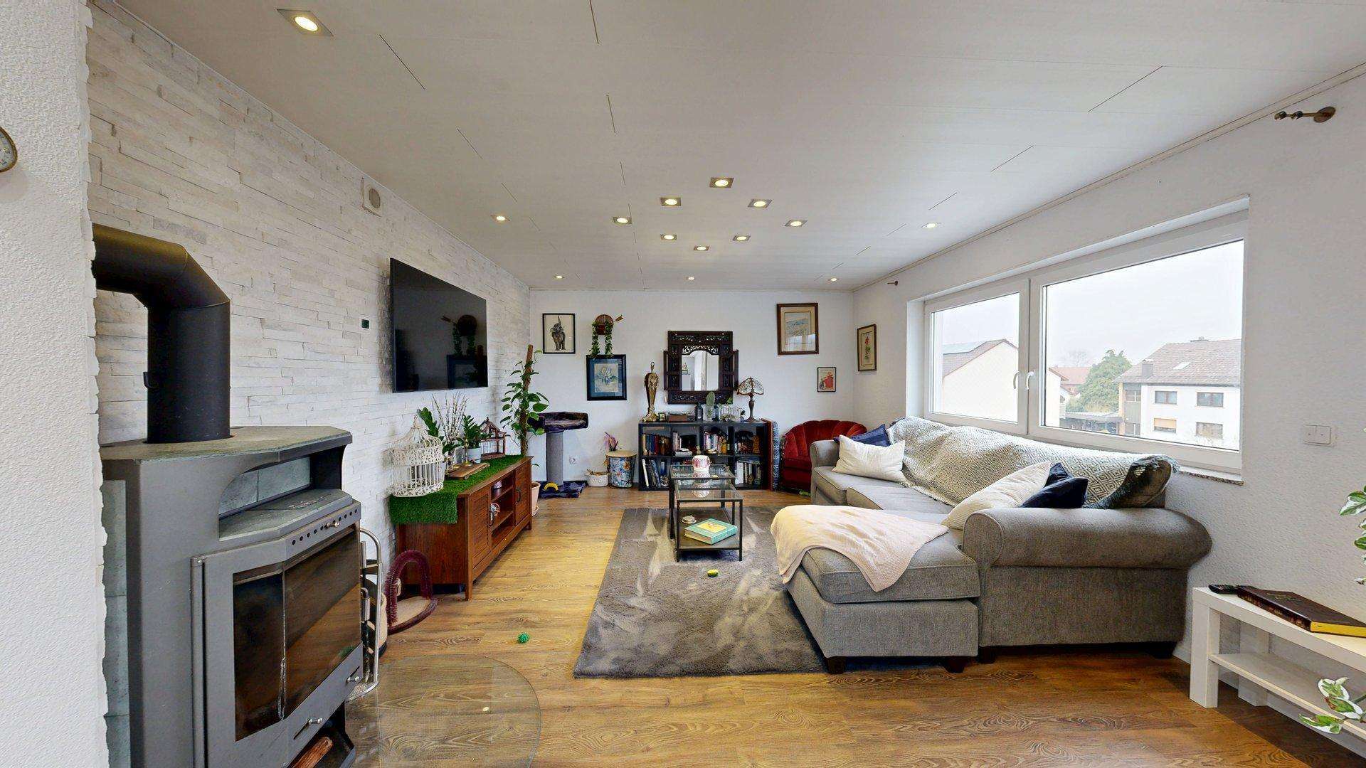 Immobilie in Steinwenden - Freistehendes Zweifamilienhaus mit großzügigem Platzangebot - Bild 7