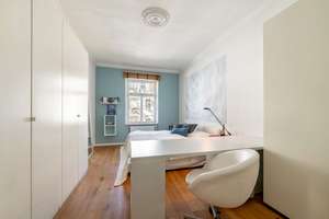 In begehrter Lage: Helle, ideal geschnittene 2,5-Zimmer-Altbauwohnung mit geplantem Balkon – Die vollständige Adresse der Immobilie erhältst du vom Anbieter., 80796 Neuschwabing, München – Vorschaubild 6