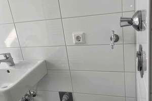 Ihre neue Wohnung: sanierte 2-Zimmer-Dachgeschosswohnung – Neudorfer Str. 126, 47057 Neudorf-Süd, Duisburg – Vorschaubild 6