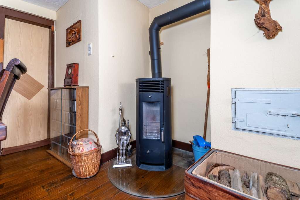 Immobilie in Eigeltingen - Wohnen, Vermieten und Entwickeln – Mehrfamilienhaus mit 3 Einheiten und 2.945 m² Grundstück - Bild 4