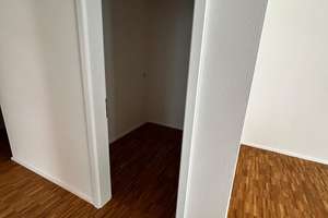 Süd-West EG Wohnung mit großer Terrasse, nähe Zentrum Ingolstadt – Die vollständige Adresse der Immobilie erhältst du vom Anbieter., 85051 Münchener Straße, Ingolstadt – Vorschaubild 17