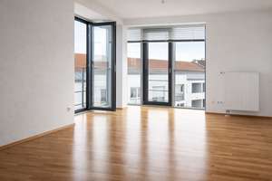 **HAUNSTETTEN** Moderne und lichtdurchflutete 2 ZKB- Wohnung im Campanile – Albert- Leidl- Straße 4, 86179 Haunstetten-Süd, Augsburg – Vorschaubild 4
