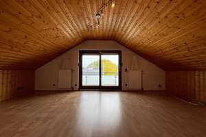 Ein gepflegtes Mehrgenerationenhaus wartet auf einen neuen Besitzer – Die vollständige Adresse der Immobilie erhältst du vom Anbieter., 76437 Rastatt – Vorschaubild 12