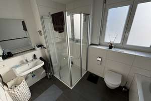 Neuwertige 3-Zimmer-Wohnung mit Terrasse und Garten in Karlsruhe-Neureut – Alte Friedrichstraße 127, 76149 Neureut, Karlsruhe – Vorschaubild 2