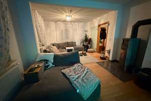 Charmante Doppelhaushälfte mit großem Garten, Terrasse und Carport – Neuffener Straße 104, 72622 Nürtingen – Vorschaubild 1