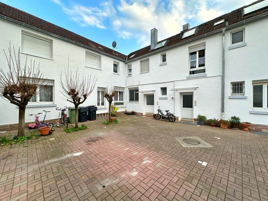 Immobilie in Rastatt - Charmante 2-Zimmer-Wohnung im Erdgeschoss inkl. Stellplatz! - Bild 1