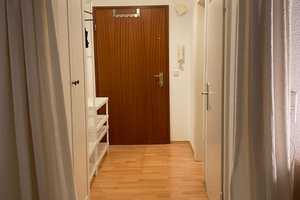 BEFRISTET bis 31.03.26 Möblierte 1-Zimmer-Wohnung zur Zwischenmiete (7 Monate) – Benzenbergstraße 46, 40219 Düsseldorf – Vorschaubild 4