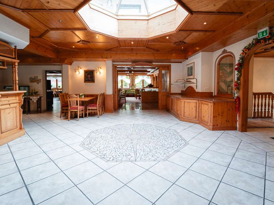 29 - Saint Johann-29