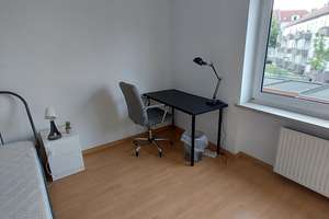 Helles, möbliertes Zimmer in 3er-WG - 1.3 km zur Uni, 1.1 km zur OTH – Karthauser Straße 10, 93051 Kumpfmühl-Ziegetsdorf-Neuprüll, Regensburg – Vorschaubild 3