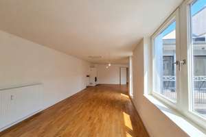 Großzügige Etagenwohnung zur Miete mit Balkon in Leipzig Zentrum - Wentzel Dr. – Hainstraße 9, 4109 Zentrum, Leipzig – Vorschaubild 4