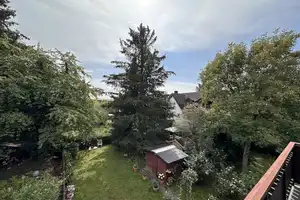 Frisch Renoviert - Dachgeschosswohnung in ruhiger Lage mit großzügigem Balkon und Tiefgaragenstellpl – München – Vorschaubild 13