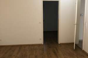 4-Zimmer-Wohnung in Bad Cannstatt Kursaal  – Nauheimer Straße 3, 70372 Kurpark, Stuttgart – Vorschaubild 3