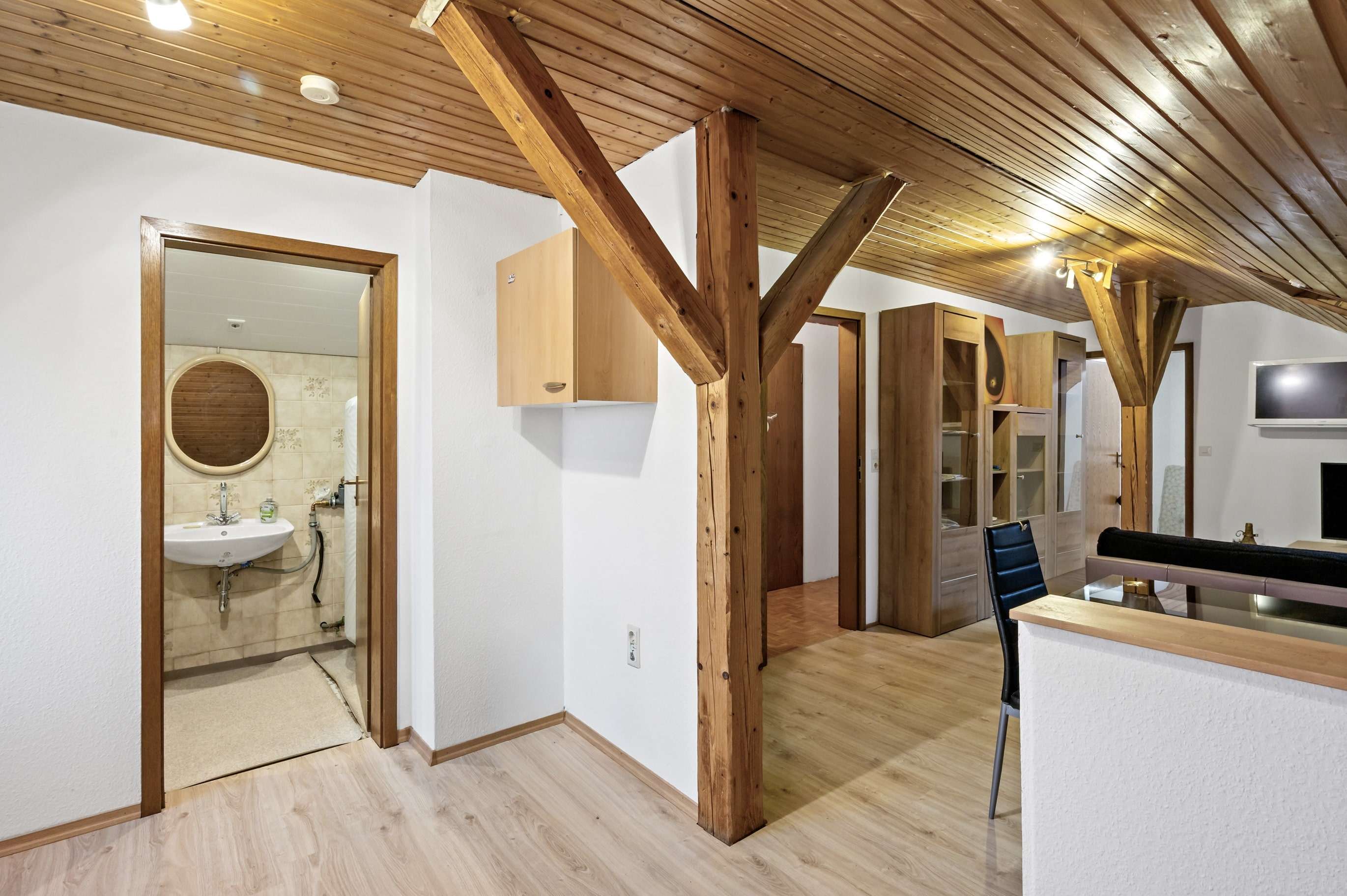 Immobilie in Hechingen - Kapitalanleger aufgepasst - 3 Zimmer Dachgeschosswohnung - Bild 2