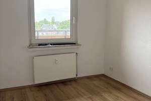 Zuhause im Duisburger Süden - schöne 3-Zimmerwohnung mit Laminatboden – Lüderitzallee 55, 47249 Buchholz, Duisburg – Vorschaubild 4