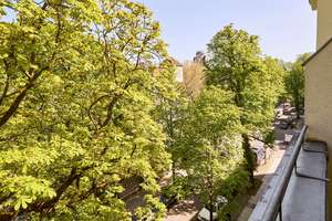 Altbaucharme in Friedenau: Stilvolle 2-Zimmer-Wohnung mit Balkon und Wohlfühlatmosphäre – Rheingaustraße 16, 12161 Friedenau, Berlin – Vorschaubild 4
