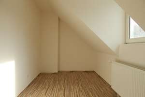Ideal für Singles: gemütliche schöne 2-Zimmer-Wohnung zu vermieten – 40472 Rath, Düsseldorf – Vorschaubild 3