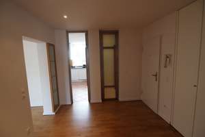 Df.-Golzheim (Nähe Rheinufer/Yachthafen): Hochwertige 4 1/2 -Raum Wohnung mit herrlichem Parkblick – Die vollständige Adresse der Immobilie erhältst du vom Anbieter., 40474 Golzheim, Düsseldorf – Vorschaubild 3