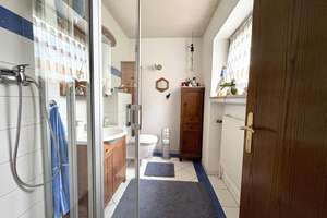 Familienidyll auf 1.010 m² Erbpachtgrundstück – Doppelhaushälfte mit Wintergarten und Garage – Die vollständige Adresse der Immobilie erhältst du vom Anbieter., 56072 Metternich, Koblenz – Vorschaubild 3