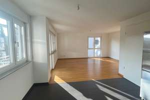 Schöne, frisch renovierte dreieinhalb Zimmer Wohnung mit EBK in Stuttgart, Stammheim – Kornwestheimer Straße 81, 70439 Stammheim-Mitte, Stuttgart – Vorschaubild 5