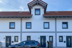 Exklusives Reihenmittelhaus in traumhafter Lage in Parsdorf! – Die vollständige Adresse der Immobilie erhältst du vom Anbieter., 85599 Vaterstetten – Vorschaubild 2