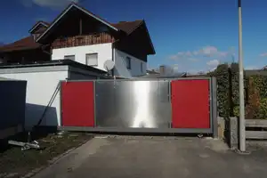 Kapitalanleger aufgepasst-Großzügiges 3-Familienhaus in Emmerting zum Kauf – Emmerting, Altötting (Kreis), 84547 Altötting (Kreis) – Vorschaubild 4