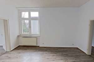 Sommer, Sonne, Sparen - 2 NKM FREI: Sanierte 2-Zimmer-Wohnung mit Wannenbad – Untere Lichtenplatzer Straße 69, 42289 Heckinghausen, Wuppertal – Vorschaubild 3
