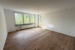 Attraktive & frisch renovierte 3-Zi.-Whg. mit Balkon in Erlangen Innenstadt (provisionsfrei) – 91052 Röthelheim, Erlangen – Vorschaubild 3