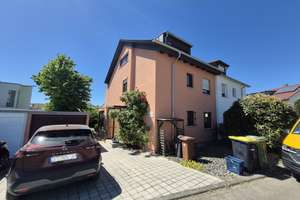 Aufwendig modernisierte Doppelhaushälfte in bester Lage von Besigheim – Die vollständige Adresse der Immobilie erhältst du vom Anbieter., 74354 Besigheim – Vorschaubild 2