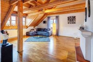 Möbliert: Gemütlich, geräumig und mit Balkon – 80935 Lerchenau-Ost, München – Vorschaubild 1