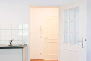 Charmantes Apartment in München: Einzimmerwohnung in Untermenzing – Hitlstraße 17, 80997 Allach, München – Vorschaubild 2