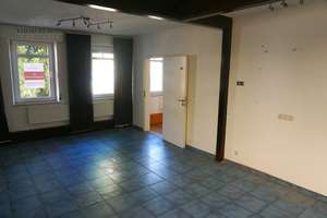 ALTBAU DHH MIT KLINKERFASSADE IN RUHIGER WOHNLAGE - SOFORT FREI! – Die vollständige Adresse der Immobilie erhältst du vom Anbieter., 74080 Böckingen, Heilbronn – Vorschaubild 9