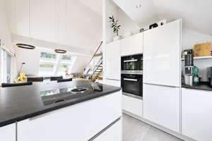 Maisonette-Wohnung Zuffenhausen: 4,5 Zimmer mit Balkon und Blick ins Grüne – Die vollständige Adresse der Immobilie erhältst du vom Anbieter., 70435 Zuffenhausen-Mönchsberg, Stuttgart – Vorschaubild 6