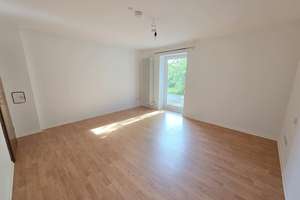 Ruhig gelegene 3,5-Zimmer-Wohnung mit EBK, Terrasse und eigenem Gartenbereich zu vermieten – Die vollständige Adresse der Immobilie erhältst du vom Anbieter., 97082 Zellerau, Würzburg – Vorschaubild 12