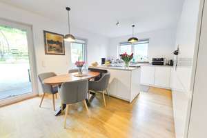Moderne Gartenwohnung in Köln-Alt-Bocklemünd

KfW-55 | Baujahr 2020 | 86 m² | 3 Zimmer | 30 m² Ter – Die vollständige Adresse der Immobilie erhältst du vom Anbieter., 50829 Bocklemünd/Mengenich, Köln – Vorschaubild 10