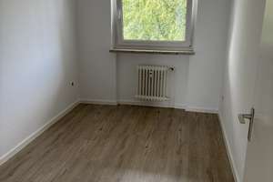neu modernisierte 3-Zi-Whg. mit Bad, Gäste-WC und Balkon – Hagebuttenweg 15, 30657 Sahlkamp, Hannover – Vorschaubild 4