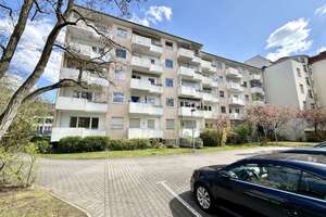 2-Zimmer-Wohnung in Berlin-Westend mit Balkon, Keller & Potenzial I bezugsfrei & sofort verfügbar