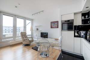 Sonniges City-Apartment mit Terrasse in bester Mitte-Lage – Die vollständige Adresse der Immobilie erhältst du vom Anbieter., 10117 Mitte (Ortsteil), Berlin – Vorschaubild 3