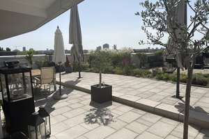 Riesige 2-Zimmer-Penthouse-Wohnung mit 200m² Terrasse in Frankfurts neuem Westen – Europa-Allee 165, 60486 Gallus, Frankfurt am Main – Vorschaubild 8
