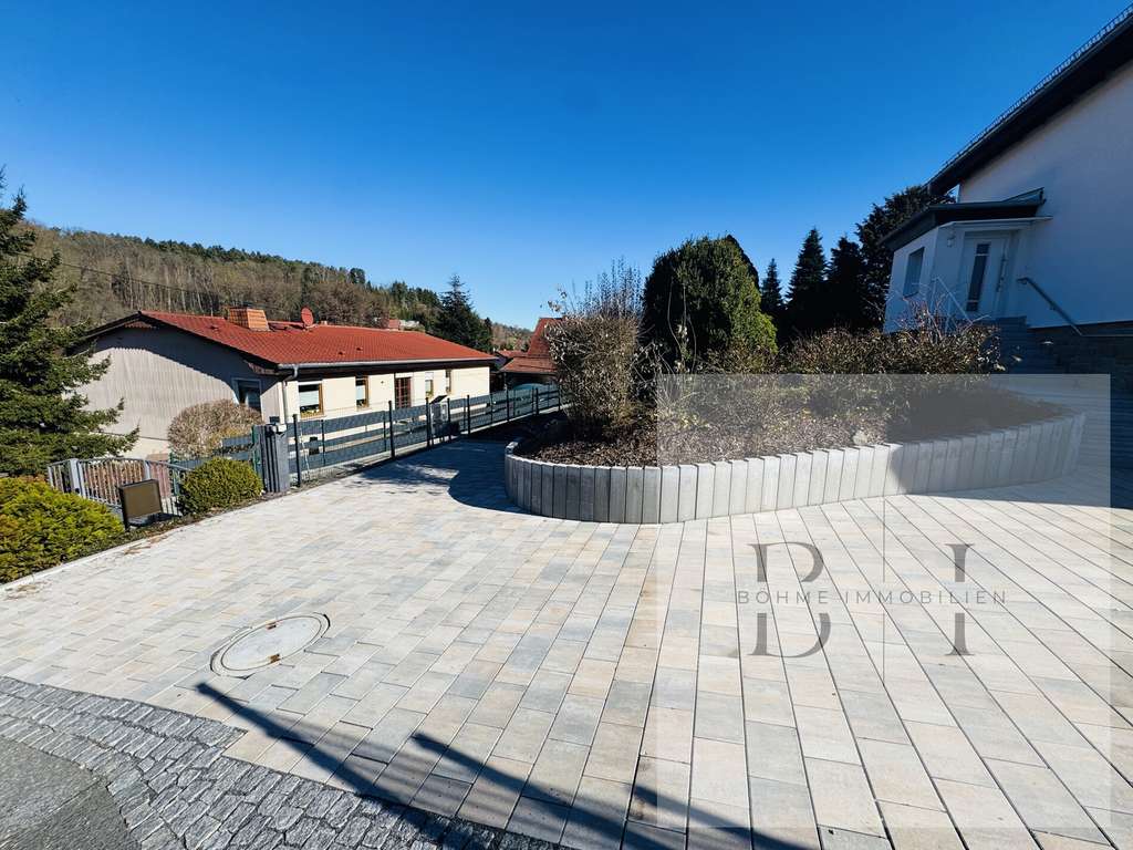 Immobilie in Kraftsdorf - Modernisiertes Einfamilienhaus mit Energieklasse A, Wärmepumpe, Wintergarten und großem Grundstück - Bild 3