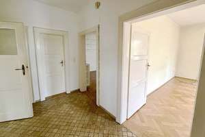 Familienvilla im Dornröschenschlaf  -  Bestes Obermenzing  -  Nymphenburger Kanal – Die vollständige Adresse der Immobilie erhältst du vom Anbieter., 81245 Obermenzing, München – Vorschaubild 13