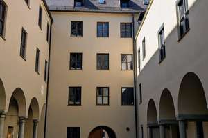 Stilvolle Innenstadtwohnung mit Dachterrasse – Maximilianstraße 36, 86150 Innenstadt. St. Ulrich-Dom, Augsburg – Vorschaubild 3