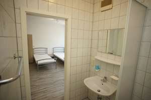 +++ Monteurwohnung mit Einbauküche und PKW-Stellplatz in 09113 Chemnitz +++ – Fritz-Matschke-Str. 22, 9113 Schloßchemnitz, Chemnitz – Vorschaubild 7