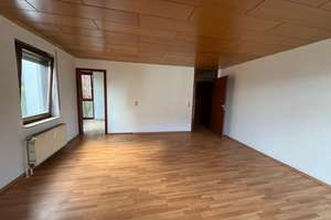 Helle 2-Zimmer-Wohnung mit großem Balkon und sofortiger Bezugsmöglichkeit – Die vollständige Adresse der Immobilie erhältst du vom Anbieter., 70439 Stammheim-Süd, Stuttgart – Vorschaubild 4
