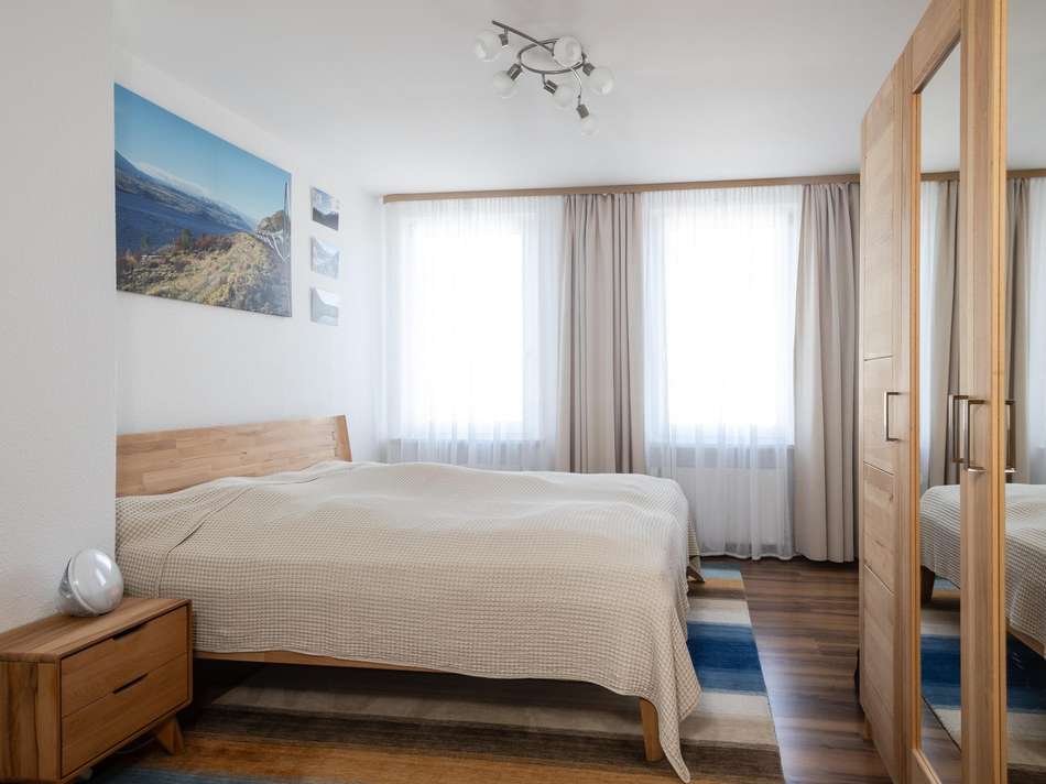 Zimmer geht vom Flur ab