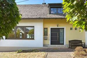 Trier Ruwer: Freistehendes Einfamilienhaus, Garten, Garage, neues Badezimmer, sofort verfügbar – 54292 Ruwer/Eitelsbach, Trier – Vorschaubild 3