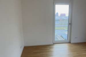 Gehobene 3-Zimmer-Wohnung mit Balkon in der Überseestadt mit Blick aufs Wasser – Konsul-Smidt-Straße 66, 28217 Überseestadt, Bremen – Vorschaubild 3