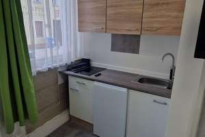 One Room Appartment with Toilette, Shower, Kitchen etc inside – Stubenlohstr. 6, 91052 Markgrafenstadt, Erlangen – Vorschaubild 5