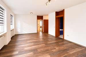 Ein Zuhause der Extraklasse – Exklusiver Bungalow mit außergewöhnlichem Wohnflair – Die vollständige Adresse der Immobilie erhältst du vom Anbieter., 95100 Selb – Vorschaubild 11